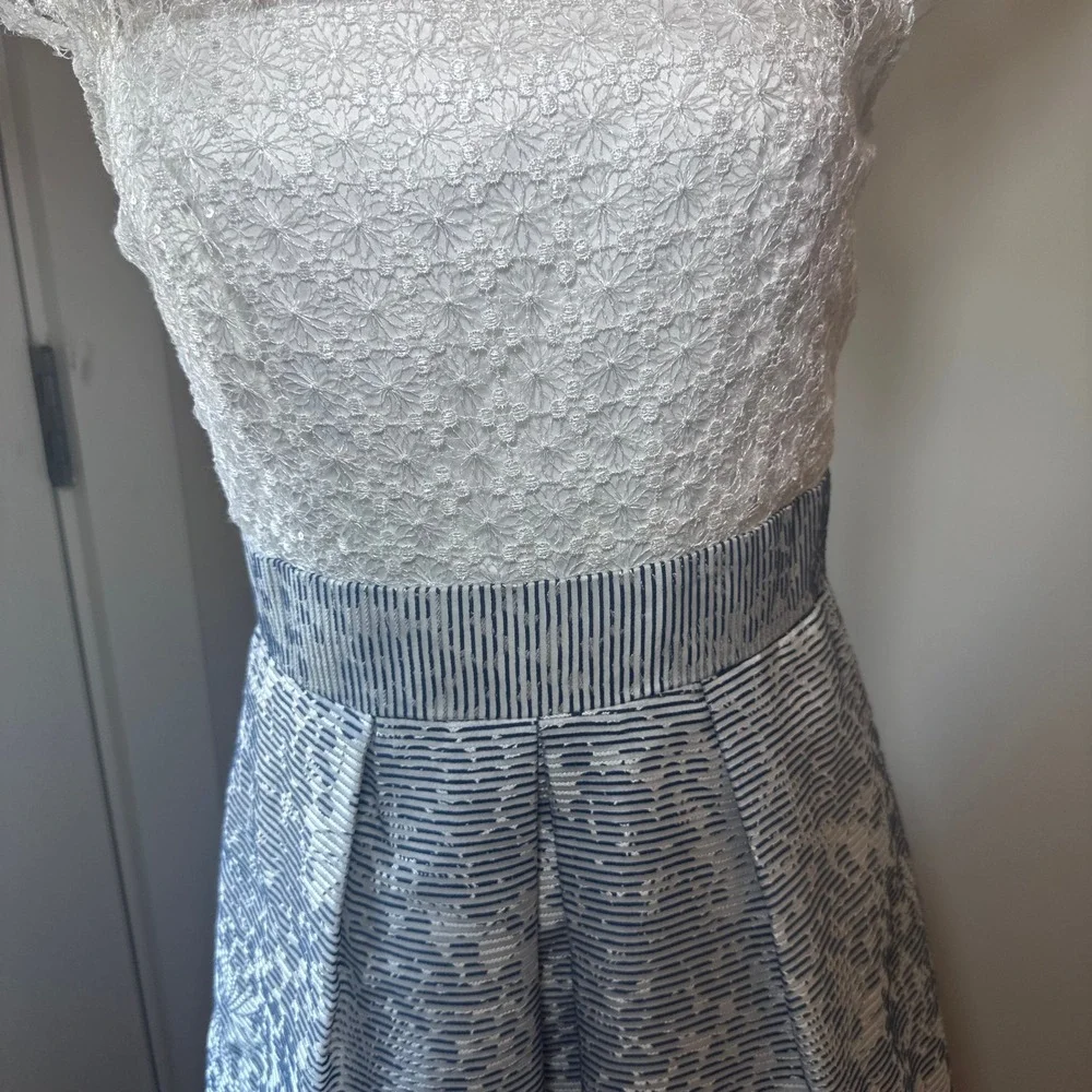 Kay Unger Jacquard Dress‎ Womens Lace Sequin Shimmer Blue Striped Size 4